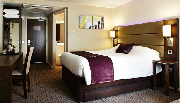 Premier Inn Merthyr Tydfil Esterno foto